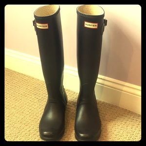 Hunter Black Women's Winter & Rain Boots